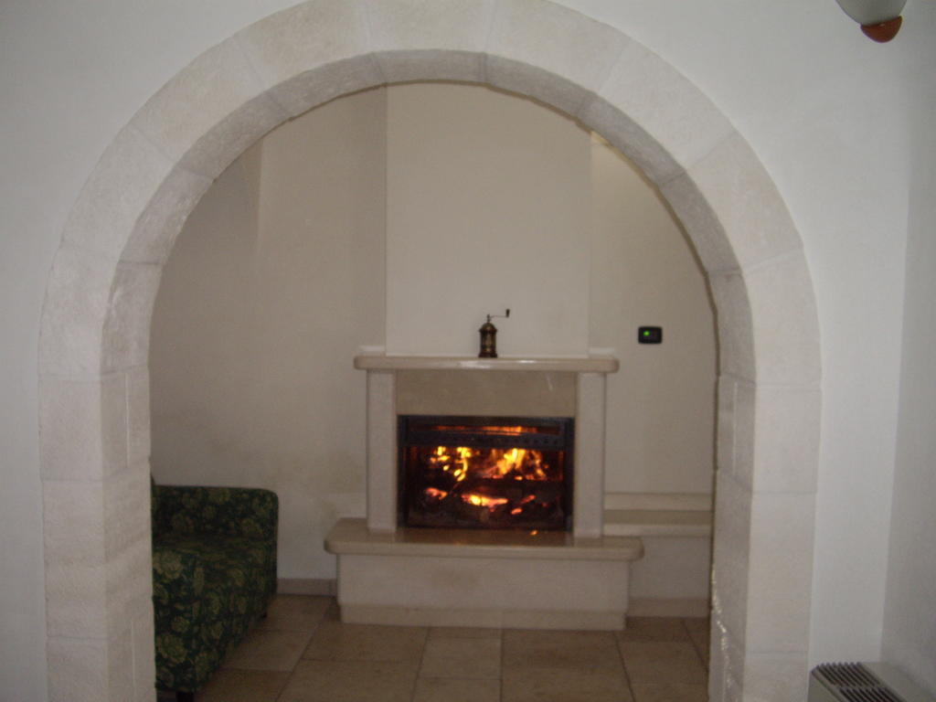 Trulli Convertini Locorotondo